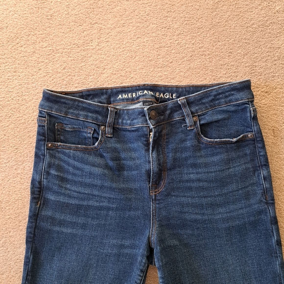 American Eagle Jeans Kick Boot Crop Women's 8 Short Blue Denim Frayed Hem - Picture 2 of 14